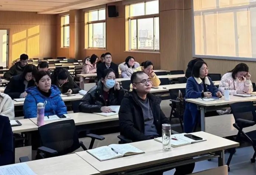 营生长、促相助，中国移动集团扬中分公司牵手